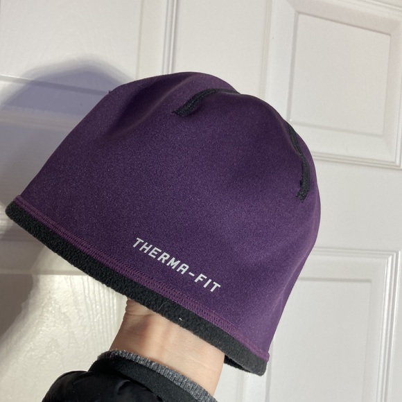 Nike Accessories Nike Womens Warm Winter Running Hat Therma Fit
